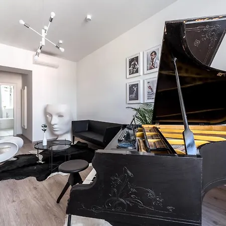 Hotel Apartmánový Dům U Tomana 4*