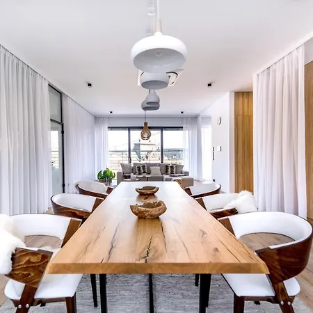 Apartmánový Dům U Tomana Hotel 4*